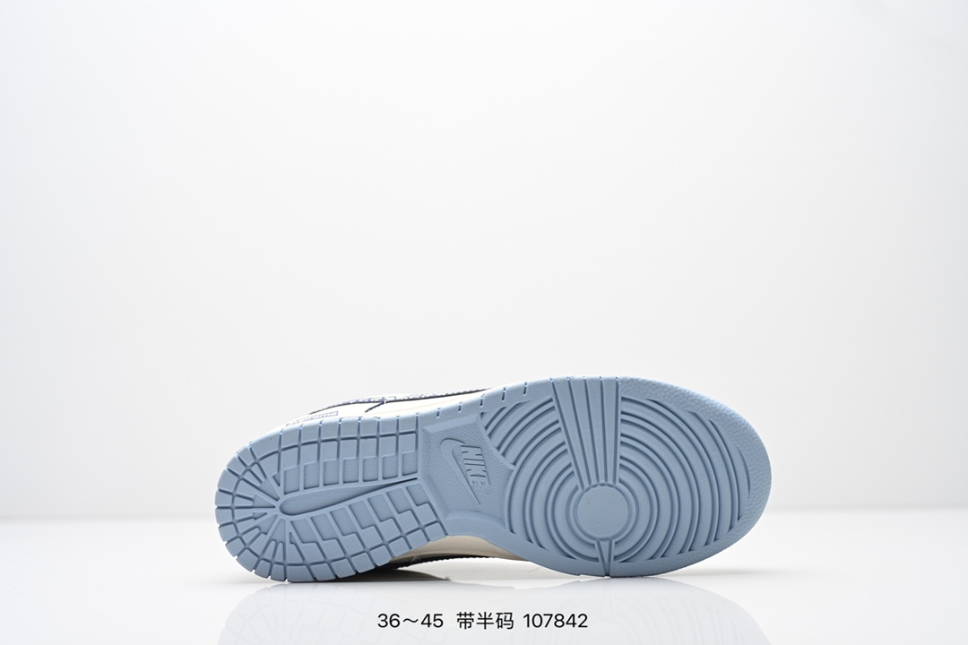 集合💰250
耐克NIKE DUNK LOW 扣篮系列 复古低帮休闲运动滑板板鞋
采用脚感柔软舒适ZoomAir气垫
有效吸收滑板等极限运动在落地时带来的冲击力 为街头运动者们提供更好的保护
货号:NK5639-321
尺码:36～45半
ID:107842