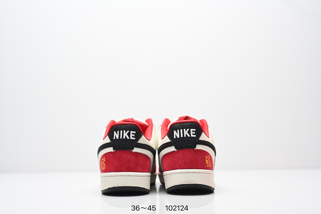 💰160
耐克Nike Air Force 1 Low  空军一号低帮百搭休闲运动板鞋。柔软、弹性十足的缓震性能和出色的中底设计，横跨复古与现代的外型结合，造就出风靡全球三十多年的Force 1。
货号：FV8110 181
尺码：如图所示
编码：102124