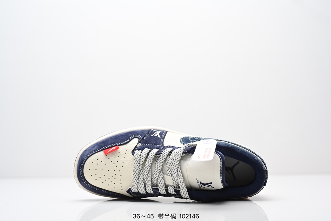 💰270
耐克AIR JORDAN 1 LOW低帮百搭休闲运动板鞋。柔软、弹性十足的缓震性能和出色的中底设计，横跨复古与现代的外型结合，造就出风靡全球三十多年的Force 1。
货号：YX5066 368
尺码：如图所示
编码：102146