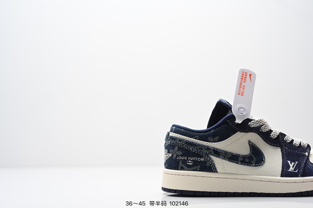 💰270
耐克AIR JORDAN 1 LOW低帮百搭休闲运动板鞋。柔软、弹性十足的缓震性能和出色的中底设计，横跨复古与现代的外型结合，造就出风靡全球三十多年的Force 1。
货号：YX5066 368
尺码：如图所示
编码：102146