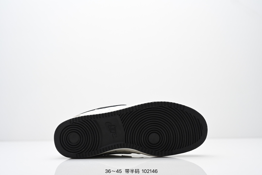 💰270
耐克AIR JORDAN 1 LOW低帮百搭休闲运动板鞋。柔软、弹性十足的缓震性能和出色的中底设计，横跨复古与现代的外型结合，造就出风靡全球三十多年的Force 1。
货号：YX5066 368
尺码：如图所示
编码：102146