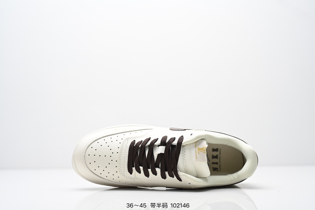 💰270
耐克AIR JORDAN 1 LOW低帮百搭休闲运动板鞋。柔软、弹性十足的缓震性能和出色的中底设计，横跨复古与现代的外型结合，造就出风靡全球三十多年的Force 1。
货号：YX5066 368
尺码：如图所示
编码：102146