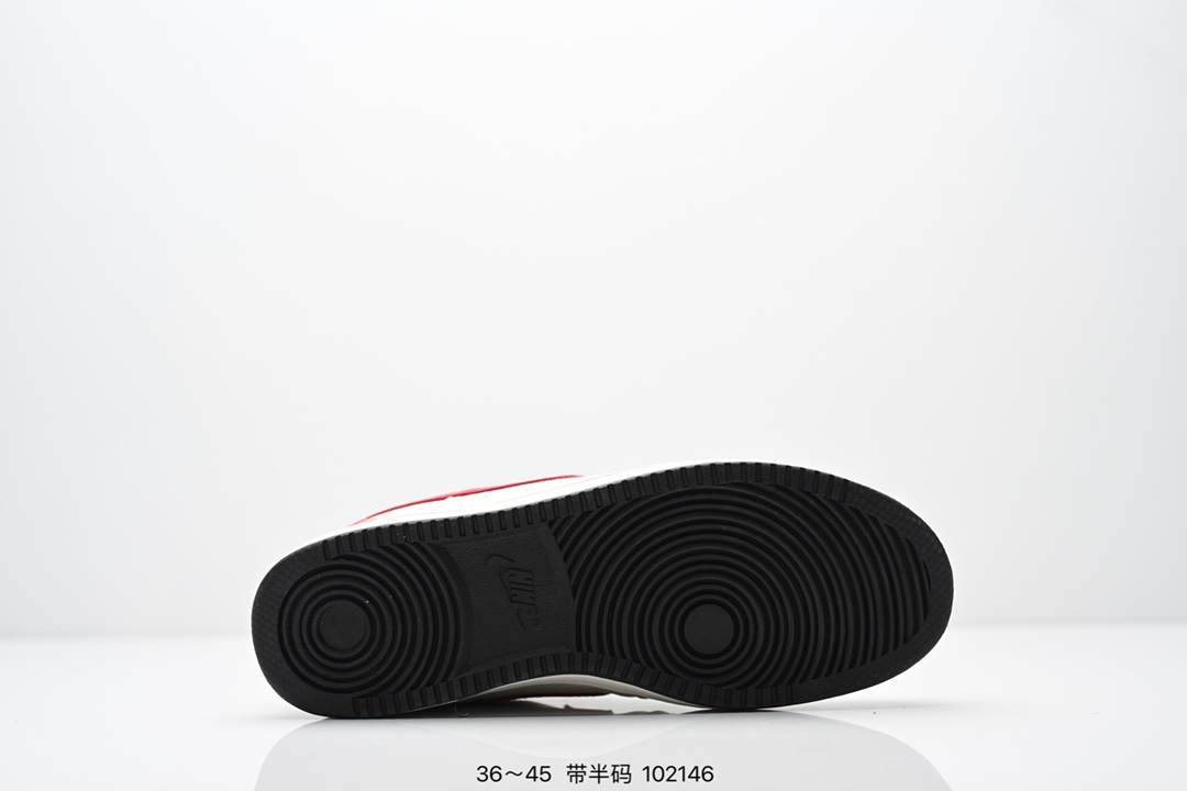 💰270
耐克AIR JORDAN 1 LOW低帮百搭休闲运动板鞋。柔软、弹性十足的缓震性能和出色的中底设计，横跨复古与现代的外型结合，造就出风靡全球三十多年的Force 1。
货号：YX5066 368
尺码：如图所示
编码：102146