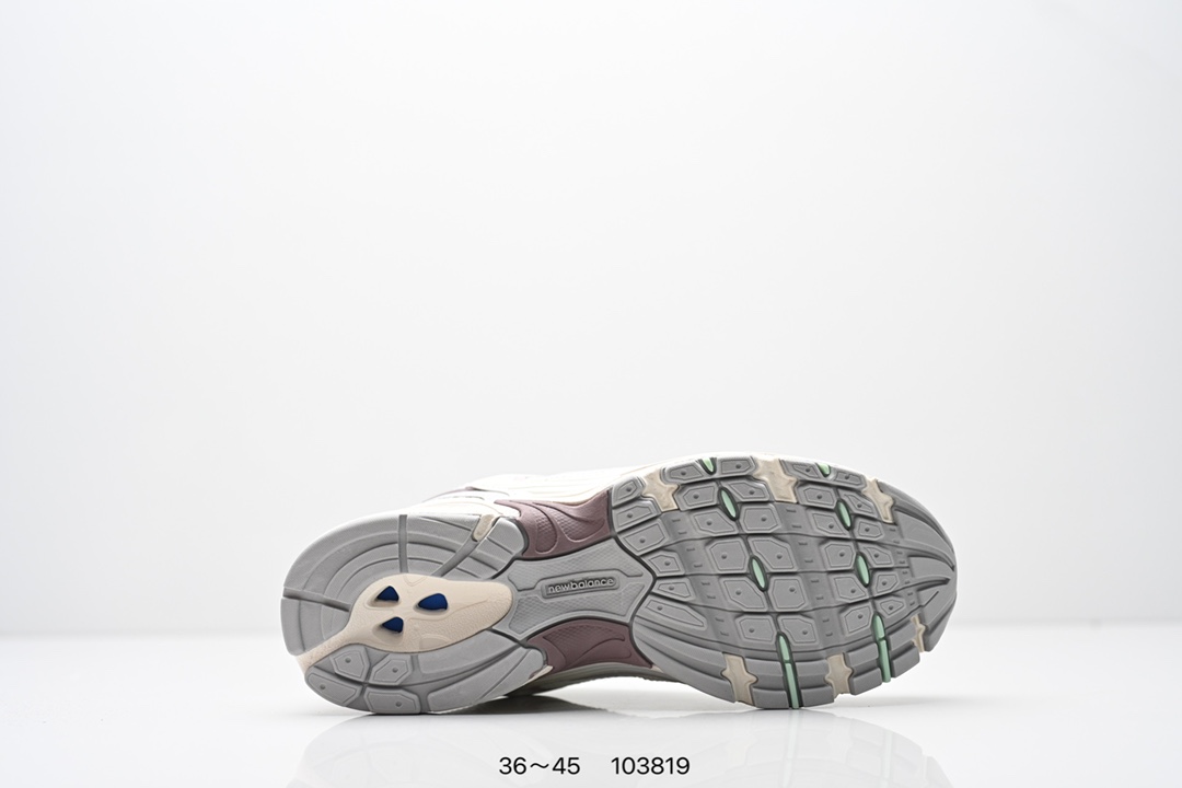 💰135
✅新百伦 NB530 New Balance 530 复跑古鞋NB530这鞋双确实是NB家经复典古款式之一，以全科新技诠释，成打功造530鞋款。鞋面保在持530基本线条和片层构结的同时，采更用为简洁、流畅设的计语言  
货号:MR530SG
编号：103819
尺码：36～45