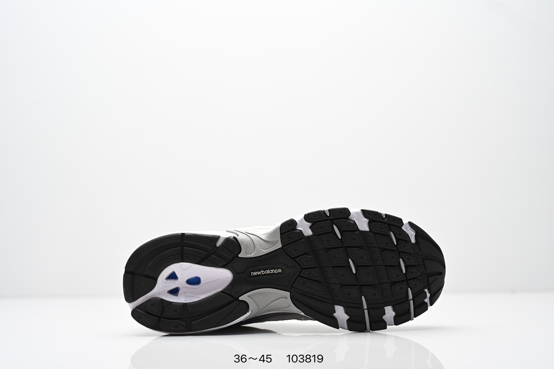 💰135
✅新百伦 NB530 New Balance 530 复跑古鞋NB530这鞋双确实是NB家经复典古款式之一，以全科新技诠释，成打功造530鞋款。鞋面保在持530基本线条和片层构结的同时，采更用为简洁、流畅设的计语言  
货号:MR530SG
编号：103819
尺码：36～45