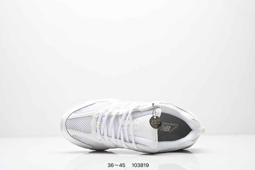 💰135
✅新百伦 NB530 New Balance 530 复跑古鞋NB530这鞋双确实是NB家经复典古款式之一，以全科新技诠释，成打功造530鞋款。鞋面保在持530基本线条和片层构结的同时，采更用为简洁、流畅设的计语言  
货号:MR530SG
编号：103819
尺码：36～45