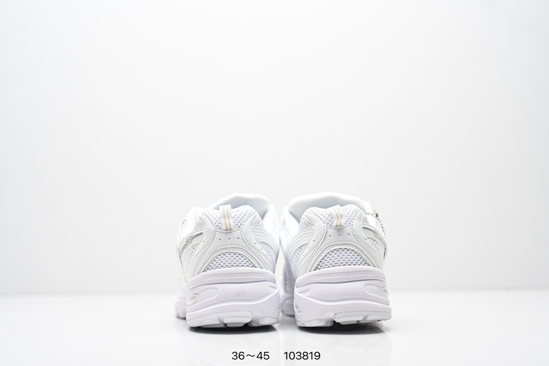 💰135
✅新百伦 NB530 New Balance 530 复跑古鞋NB530这鞋双确实是NB家经复典古款式之一，以全科新技诠释，成打功造530鞋款。鞋面保在持530基本线条和片层构结的同时，采更用为简洁、流畅设的计语言  
货号:MR530SG
编号：103819
尺码：36～45