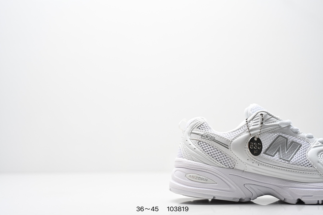 💰135
✅新百伦 NB530 New Balance 530 复跑古鞋NB530这鞋双确实是NB家经复典古款式之一，以全科新技诠释，成打功造530鞋款。鞋面保在持530基本线条和片层构结的同时，采更用为简洁、流畅设的计语言  
货号:MR530SG
编号：103819
尺码：36～45