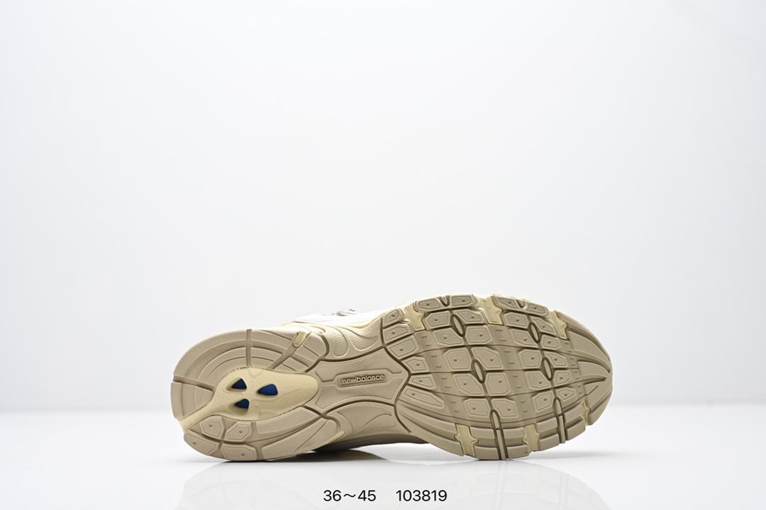 💰135
✅新百伦 NB530 New Balance 530 复跑古鞋NB530这鞋双确实是NB家经复典古款式之一，以全科新技诠释，成打功造530鞋款。鞋面保在持530基本线条和片层构结的同时，采更用为简洁、流畅设的计语言  
货号:MR530SG
编号：103819
尺码：36～45