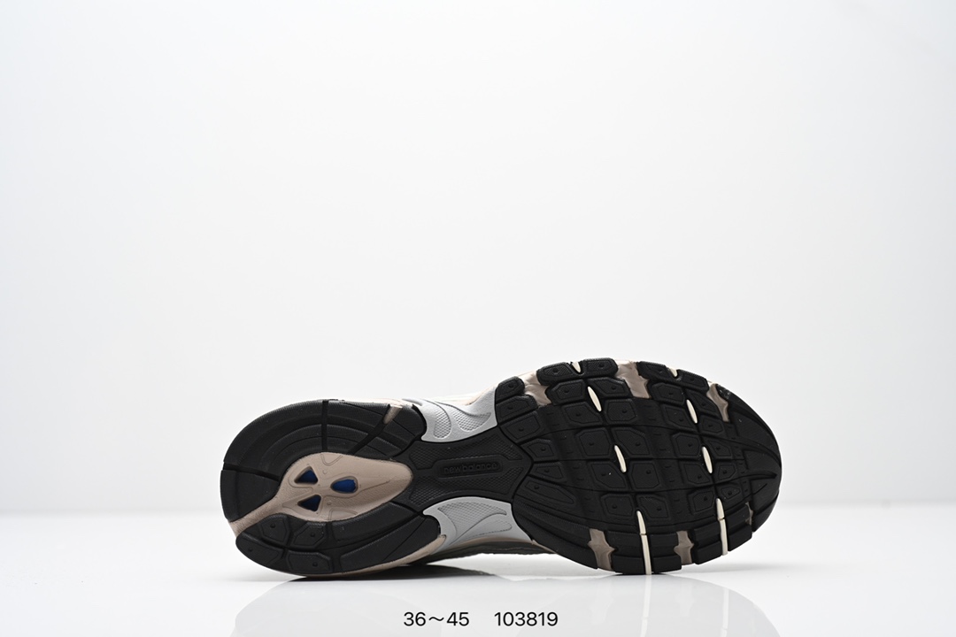 💰135
✅新百伦 NB530 New Balance 530 复跑古鞋NB530这鞋双确实是NB家经复典古款式之一，以全科新技诠释，成打功造530鞋款。鞋面保在持530基本线条和片层构结的同时，采更用为简洁、流畅设的计语言  
货号:MR530SG
编号：103819
尺码：36～45