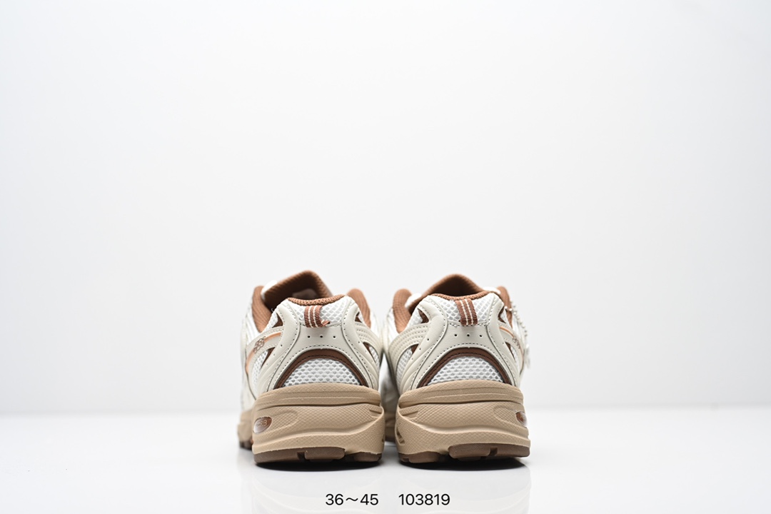 💰135
✅新百伦 NB530 New Balance 530 复跑古鞋NB530这鞋双确实是NB家经复典古款式之一，以全科新技诠释，成打功造530鞋款。鞋面保在持530基本线条和片层构结的同时，采更用为简洁、流畅设的计语言  
货号:MR530SG
编号：103819
尺码：36～45