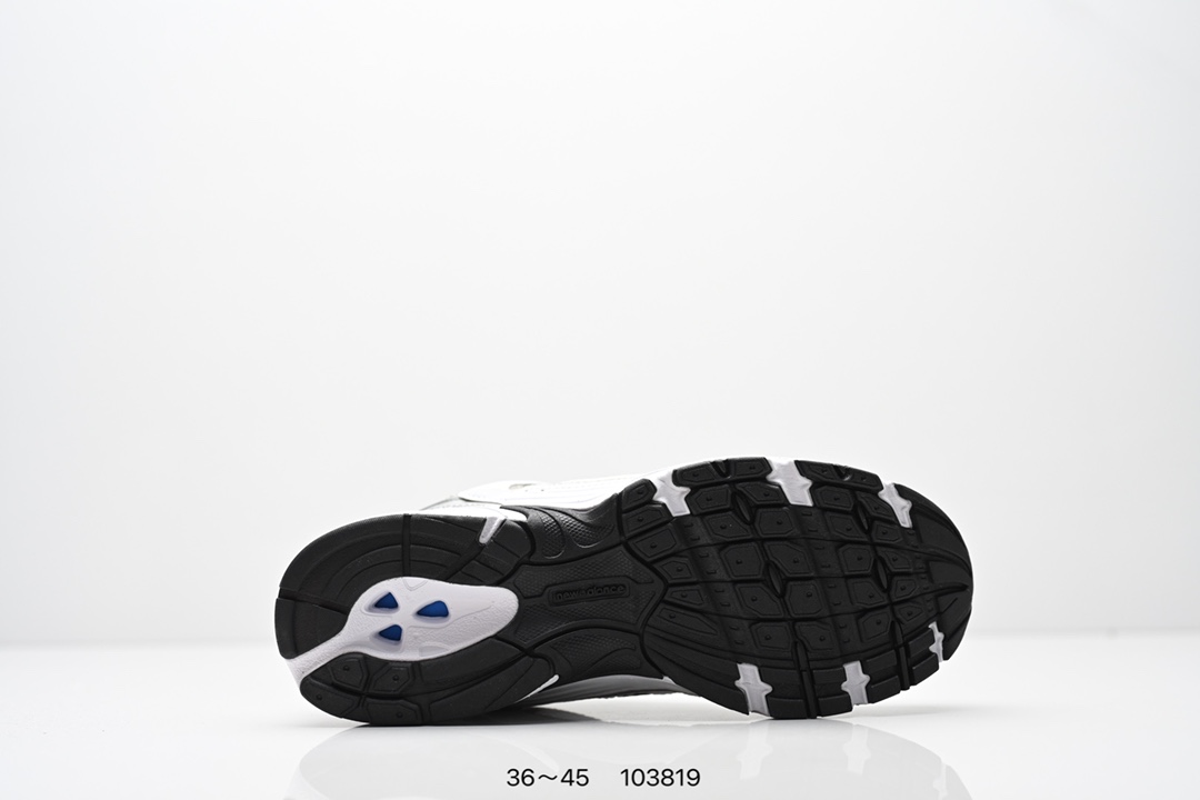 💰135
✅新百伦 NB530 New Balance 530 复跑古鞋NB530这鞋双确实是NB家经复典古款式之一，以全科新技诠释，成打功造530鞋款。鞋面保在持530基本线条和片层构结的同时，采更用为简洁、流畅设的计语言  
货号:MR530SG
编号：103819
尺码：36～45