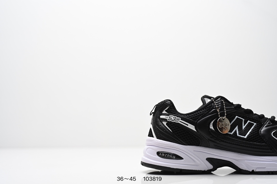 💰135
✅新百伦 NB530 New Balance 530 复跑古鞋NB530这鞋双确实是NB家经复典古款式之一，以全科新技诠释，成打功造530鞋款。鞋面保在持530基本线条和片层构结的同时，采更用为简洁、流畅设的计语言  
货号:MR530SG
编号：103819
尺码：36～45