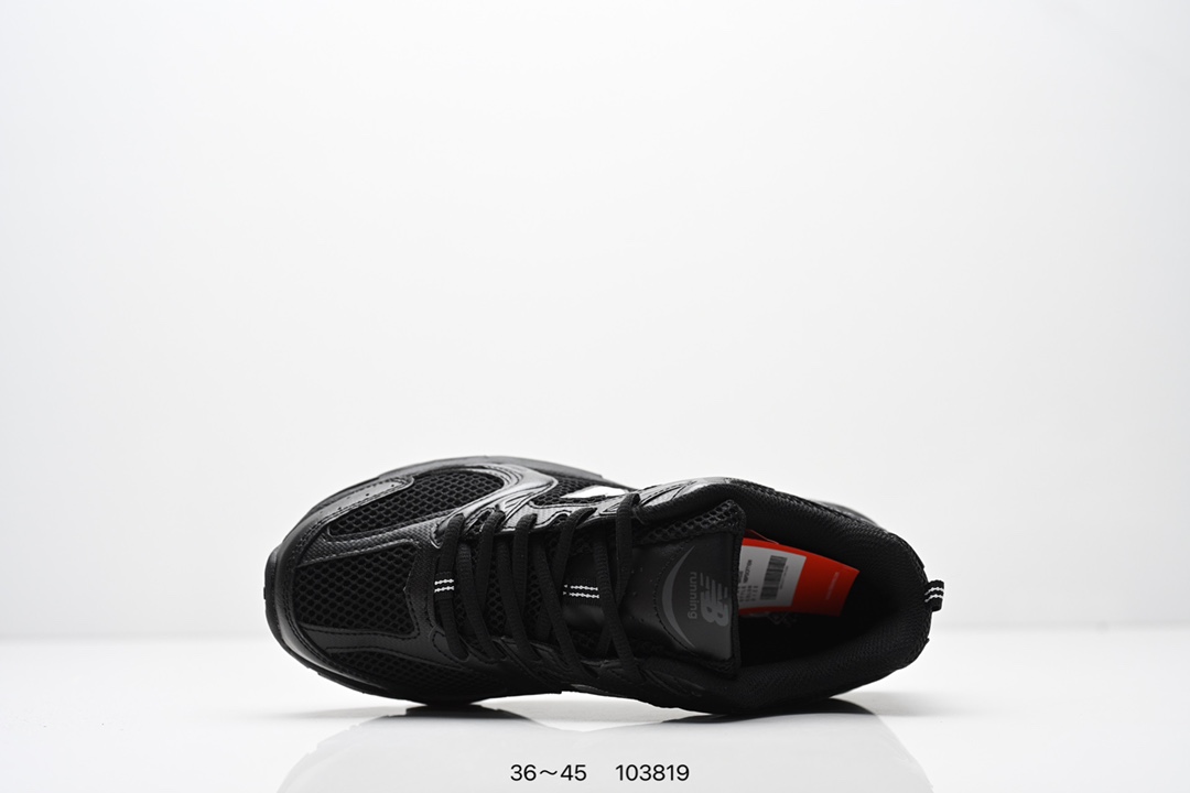 💰135
✅新百伦 NB530 New Balance 530 复跑古鞋NB530这鞋双确实是NB家经复典古款式之一，以全科新技诠释，成打功造530鞋款。鞋面保在持530基本线条和片层构结的同时，采更用为简洁、流畅设的计语言  
货号:MR530SG
编号：103819
尺码：36～45