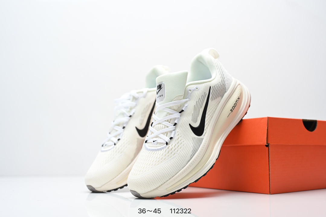 💰160
Nike Air Zoom Vomero 18 登月18 2025新款缓震休闲跑鞋 原鞋开发 内置全新缓震Zoom
气垫货号：HM6804 105   HQ2157 003
编码:112322
尺码；看图所示