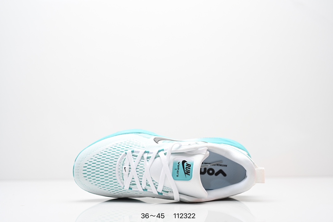💰160
Nike Air Zoom Vomero 18 登月18 2025新款缓震休闲跑鞋 原鞋开发 内置全新缓震Zoom
气垫货号：HM6804 105   HQ2157 003
编码:112322
尺码；看图所示