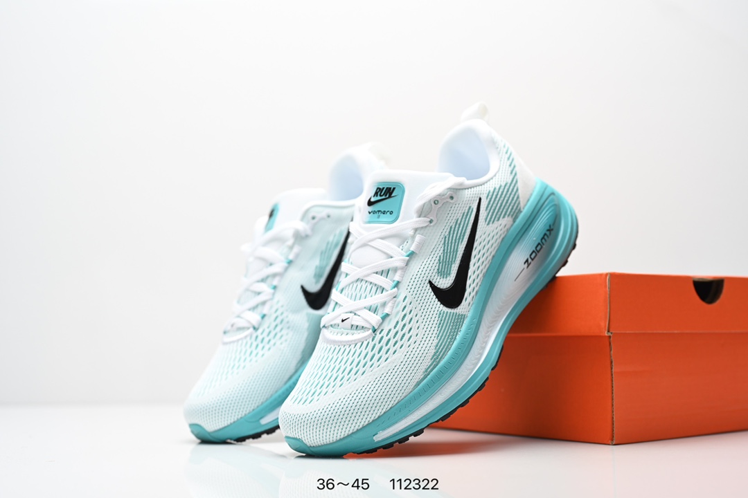 💰160
Nike Air Zoom Vomero 18 登月18 2025新款缓震休闲跑鞋 原鞋开发 内置全新缓震Zoom
气垫货号：HM6804 105   HQ2157 003
编码:112322
尺码；看图所示