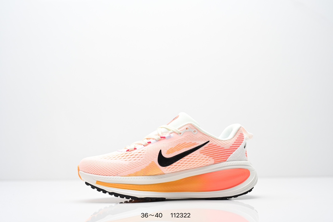 💰160
Nike Air Zoom Vomero 18 登月18 2025新款缓震休闲跑鞋 原鞋开发 内置全新缓震Zoom
气垫货号：HM6804 105   HQ2157 003
编码:112322
尺码；看图所示