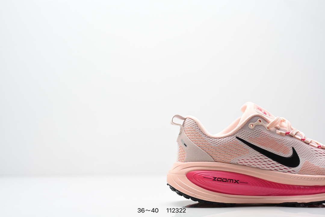  💰210
Nike Air Zoom Vomero 18 登月18 2025新款缓震休闲跑鞋 原鞋开发 内置全新缓震Zoom
气垫货号：M6804 105   Q2157 003
编码:112322
尺码；看图所示