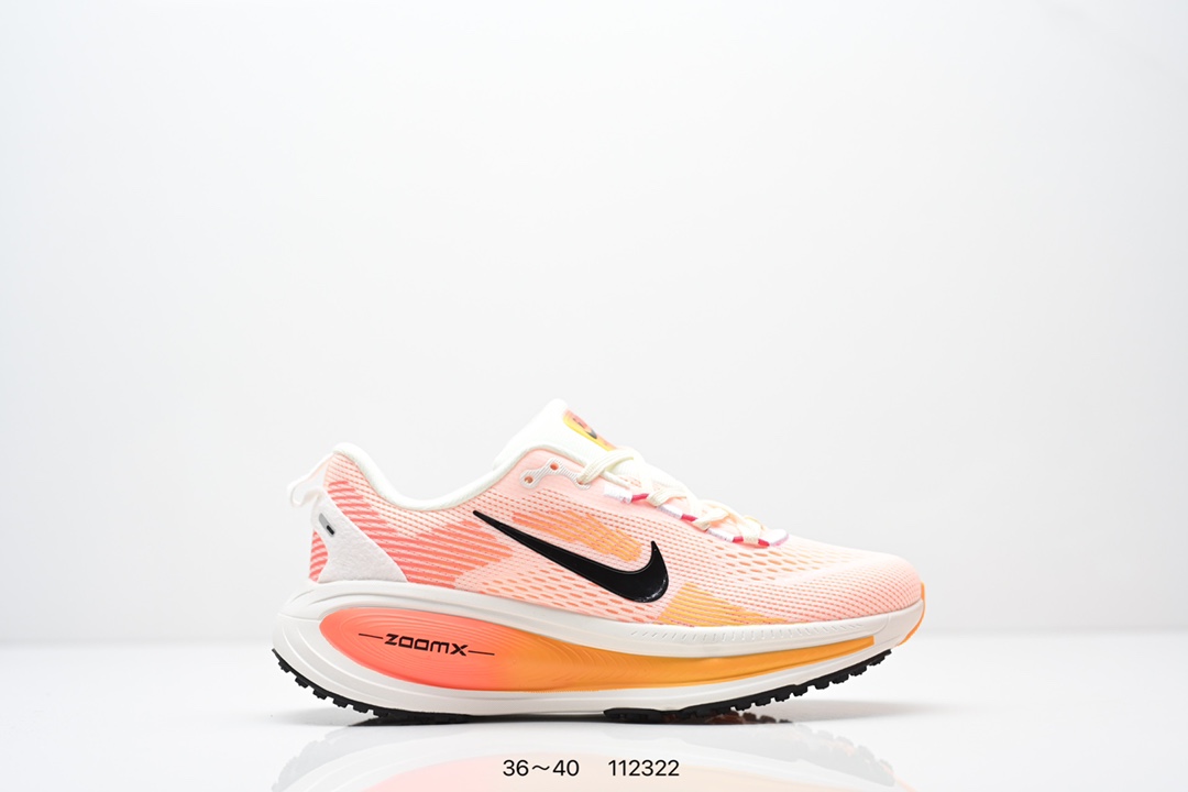 集合💰160
Nike Air Zoom Vomero 18 登月18 2025新款缓震休闲跑鞋 原鞋开发 内置全新缓震Zoom
气垫货号：HM6804 105   HQ2157 003
编码:112322
尺码；看图所示