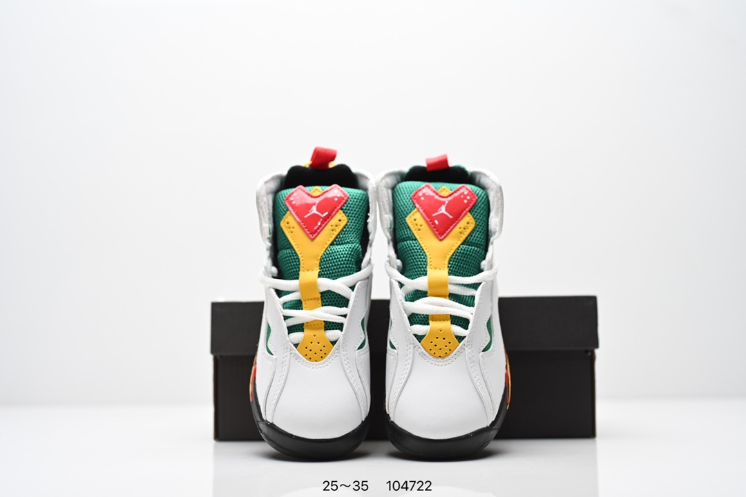 图片[8]-童鞋 Travis Scott Air Jordan 6 British Khaki 夜光反光篮球鞋 全新的 Travis Scott x Air Jordan 6 采用了不同于前作的翻毛皮材质，以棕色色调贯穿全身。红色 Jumpman Logo 居中点缀，鞋舌侧边缀有 Travis Scott Logo，并且极具工装韵味，很好穿搭极具街头辨识度。细节设计与此前大不相同，鞋帮内侧位置以拉链设计妆点，中底上缀有 Travis Scott 经典的笑脸 Logo。最后以乳白色水晶大底收尾，并缀以笑脸 Logo 和镜像的 Travis Scott 字样，完善整体造型设计。 货号：DH0690-200 尺码：25～35-选品中心