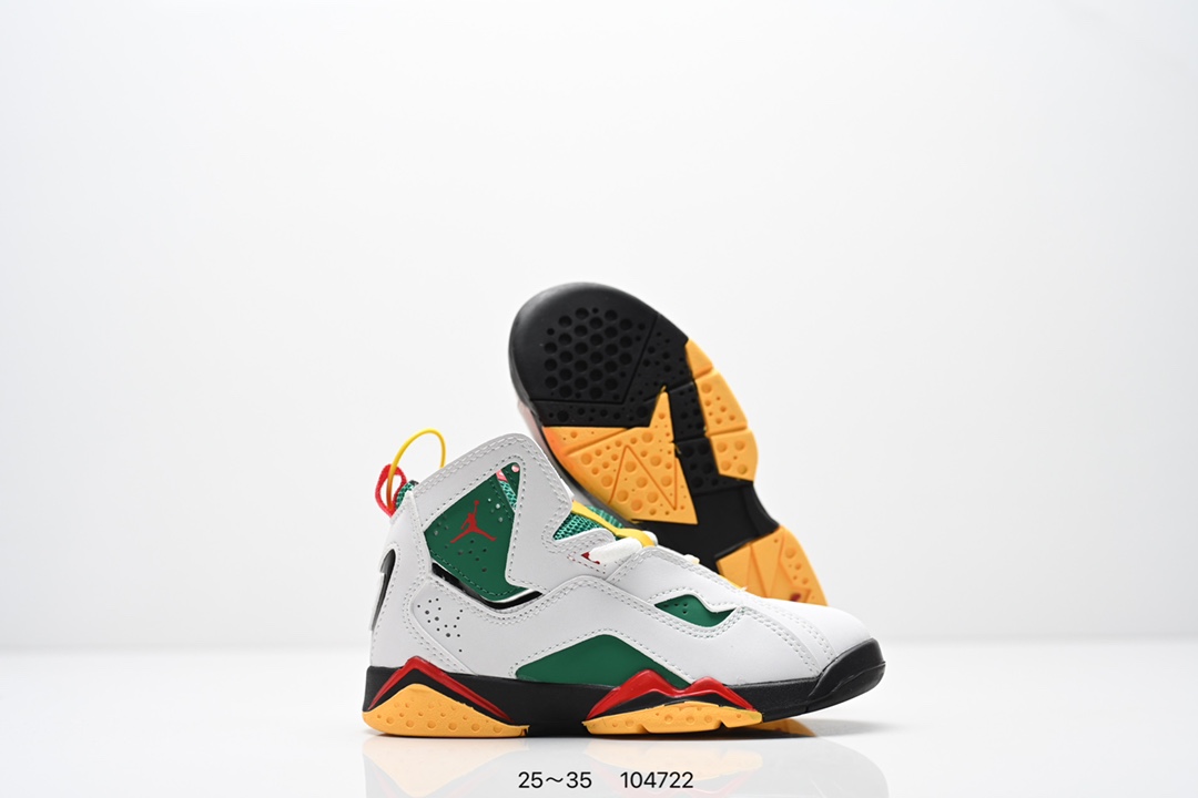 图片[5]-童鞋 Travis Scott Air Jordan 6 British Khaki 夜光反光篮球鞋 全新的 Travis Scott x Air Jordan 6 采用了不同于前作的翻毛皮材质，以棕色色调贯穿全身。红色 Jumpman Logo 居中点缀，鞋舌侧边缀有 Travis Scott Logo，并且极具工装韵味，很好穿搭极具街头辨识度。细节设计与此前大不相同，鞋帮内侧位置以拉链设计妆点，中底上缀有 Travis Scott 经典的笑脸 Logo。最后以乳白色水晶大底收尾，并缀以笑脸 Logo 和镜像的 Travis Scott 字样，完善整体造型设计。 货号：DH0690-200 尺码：25～35-选品中心