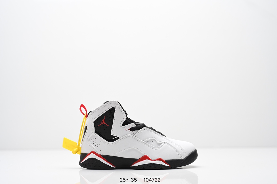 童鞋 Travis Scott Air Jordan 6 British Khaki 夜光反光篮球鞋 全新的 Travis Scott x Air Jordan 6 采用了不同于前作的翻毛皮材质，以棕色色调贯穿全身。红色 Jumpman Logo 居中点缀，鞋舌侧边缀有 Travis Scott Logo，并且极具工装韵味，很好穿搭极具街头辨识度。细节设计与此前大不相同，鞋帮内侧位置以拉链设计妆点，中底上缀有 Travis Scott 经典的笑脸 Logo。最后以乳白色水晶大底收尾，并缀以笑脸 Logo 和镜像的 Travis Scott 字样，完善整体造型设计。 货号：DH0690-200 尺码：25～35-选品中心