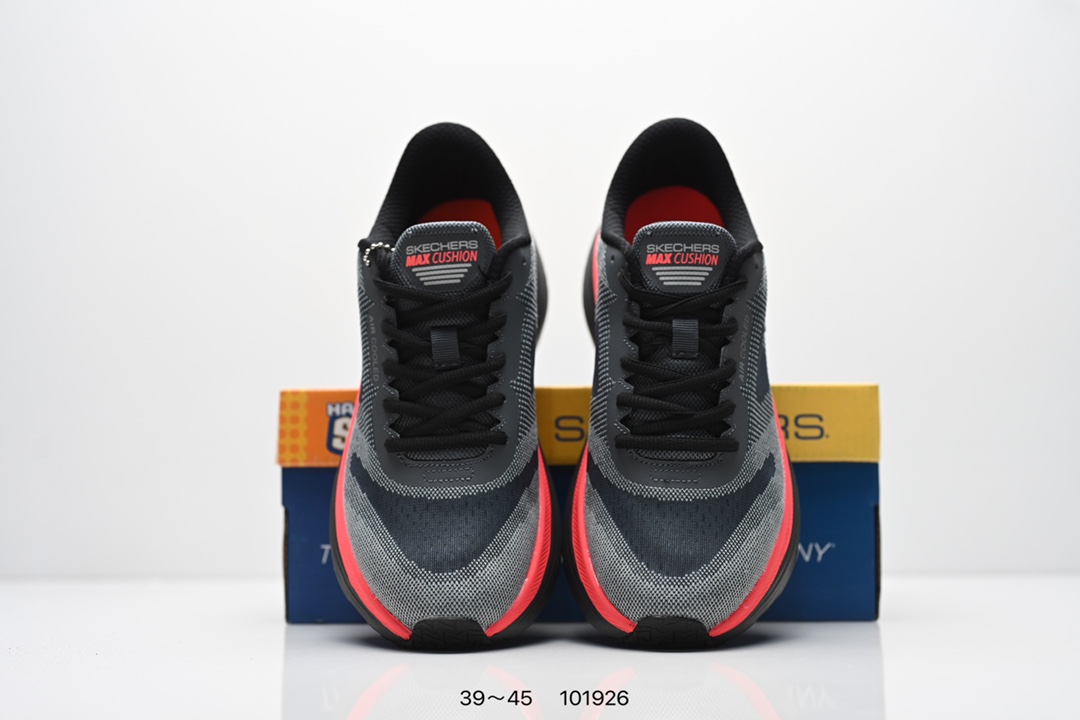 💰170
Skechers斯凯奇 D&lsquo;Lites Sipins舒适柔软时尚百搭 低帮运动鞋
货号：220611/BLK
尺码：39～45
编码：101926