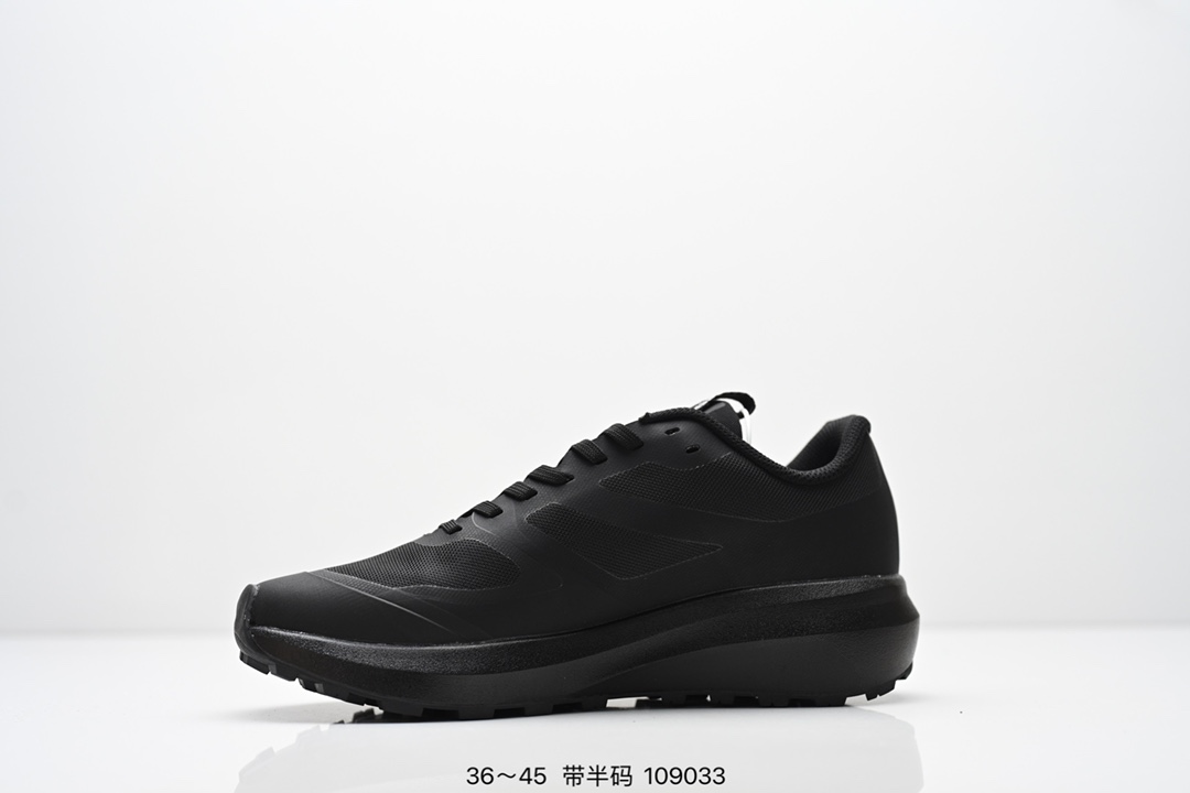 💰205
Arcteryx始祖鸟 NORVAN LD 3GTX 覆盖防水 低帮户外登山徒步鞋
特有的独立衬垫 穿着更合脚 带有Gore-Tex防水内衬 提供透气性和防风雨性能 同时内靴带有橡胶平底 与外靴分离后可单独作为营地鞋使用 鞋面为无缝层压拼接的4层结构 兼顾耐久和轻量 并提供足够的透气性 中底使用轻量的EVA泡沫制成 轻量柔软具有弹性 并吸收脚部作用力 Bora系列的Vibram大底通过不同模块的组合 使其具备了较好的支撑性和抓地力 在脚跟部位特别设计了Y型突起结构,稳定脚部动作 提升制动功能 适合徒步 登山等户外活动
尺码:36~45半
ID:109033