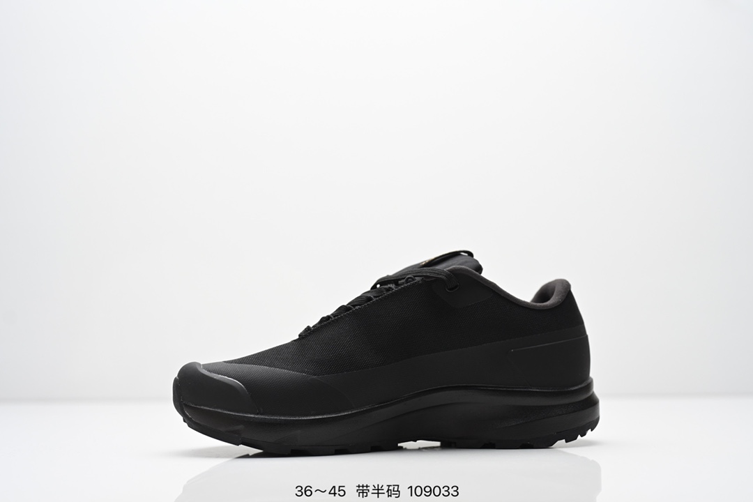 💰205
Arcteryx始祖鸟 NORVAN LD 3GTX 覆盖防水 低帮户外登山徒步鞋
特有的独立衬垫 穿着更合脚 带有Gore-Tex防水内衬 提供透气性和防风雨性能 同时内靴带有橡胶平底 与外靴分离后可单独作为营地鞋使用 鞋面为无缝层压拼接的4层结构 兼顾耐久和轻量 并提供足够的透气性 中底使用轻量的EVA泡沫制成 轻量柔软具有弹性 并吸收脚部作用力 Bora系列的Vibram大底通过不同模块的组合 使其具备了较好的支撑性和抓地力 在脚跟部位特别设计了Y型突起结构,稳定脚部动作 提升制动功能 适合徒步 登山等户外活动
尺码:36~45半
ID:109033