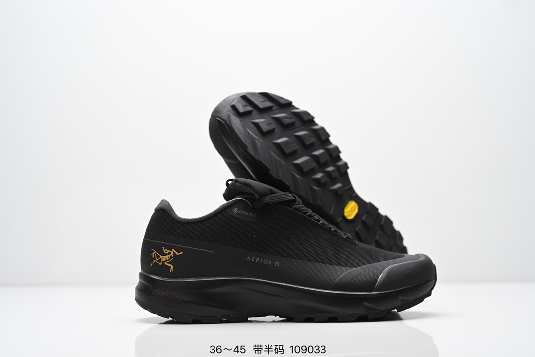 💰205
Arcteryx始祖鸟 NORVAN LD 3GTX 覆盖防水 低帮户外登山徒步鞋
特有的独立衬垫 穿着更合脚 带有Gore-Tex防水内衬 提供透气性和防风雨性能 同时内靴带有橡胶平底 与外靴分离后可单独作为营地鞋使用 鞋面为无缝层压拼接的4层结构 兼顾耐久和轻量 并提供足够的透气性 中底使用轻量的EVA泡沫制成 轻量柔软具有弹性 并吸收脚部作用力 Bora系列的Vibram大底通过不同模块的组合 使其具备了较好的支撑性和抓地力 在脚跟部位特别设计了Y型突起结构,稳定脚部动作 提升制动功能 适合徒步 登山等户外活动
尺码:36~45半
ID:109033