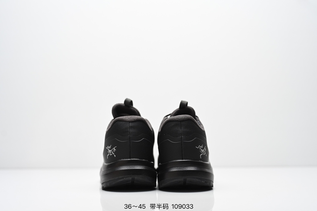 💰205
Arcteryx始祖鸟 NORVAN LD 3GTX 覆盖防水 低帮户外登山徒步鞋
特有的独立衬垫 穿着更合脚 带有Gore-Tex防水内衬 提供透气性和防风雨性能 同时内靴带有橡胶平底 与外靴分离后可单独作为营地鞋使用 鞋面为无缝层压拼接的4层结构 兼顾耐久和轻量 并提供足够的透气性 中底使用轻量的EVA泡沫制成 轻量柔软具有弹性 并吸收脚部作用力 Bora系列的Vibram大底通过不同模块的组合 使其具备了较好的支撑性和抓地力 在脚跟部位特别设计了Y型突起结构,稳定脚部动作 提升制动功能 适合徒步 登山等户外活动
尺码:36~45半
ID:109033