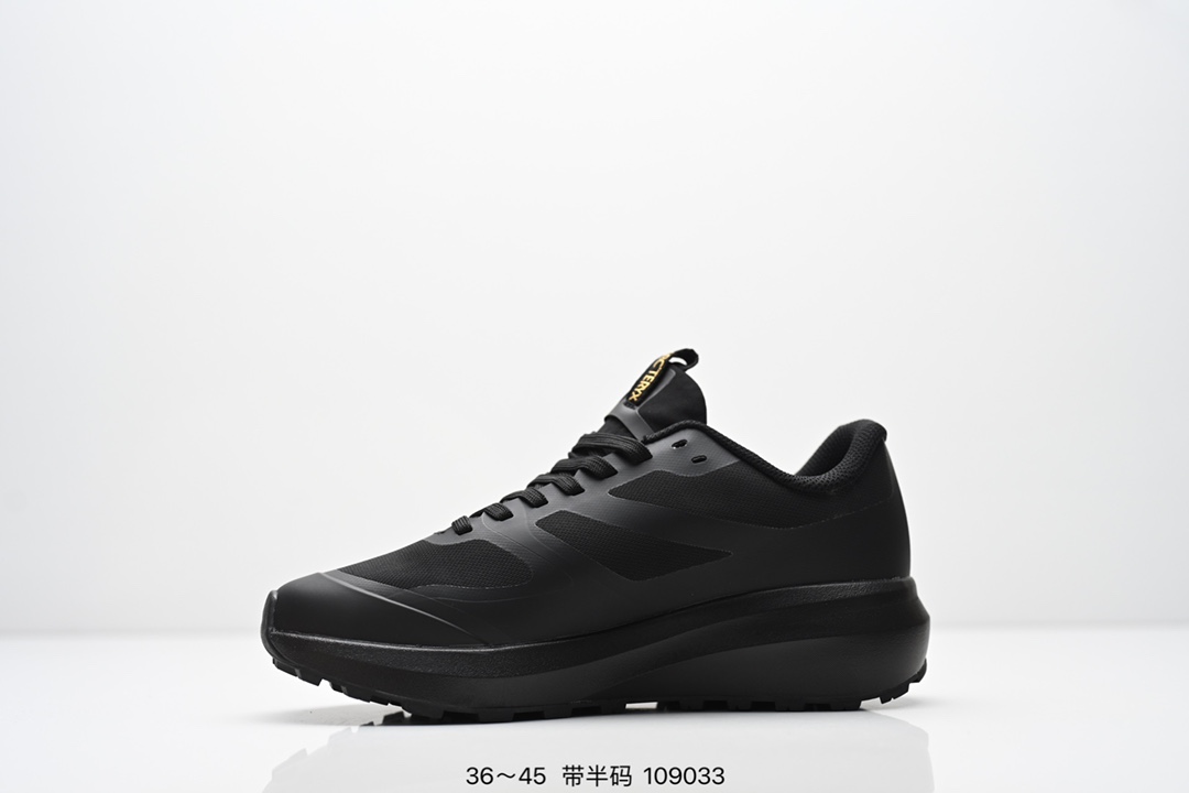 💰205
Arcteryx始祖鸟 NORVAN LD 3GTX 覆盖防水 低帮户外登山徒步鞋
特有的独立衬垫 穿着更合脚 带有Gore-Tex防水内衬 提供透气性和防风雨性能 同时内靴带有橡胶平底 与外靴分离后可单独作为营地鞋使用 鞋面为无缝层压拼接的4层结构 兼顾耐久和轻量 并提供足够的透气性 中底使用轻量的EVA泡沫制成 轻量柔软具有弹性 并吸收脚部作用力 Bora系列的Vibram大底通过不同模块的组合 使其具备了较好的支撑性和抓地力 在脚跟部位特别设计了Y型突起结构,稳定脚部动作 提升制动功能 适合徒步 登山等户外活动
尺码:36~45半
ID:109033