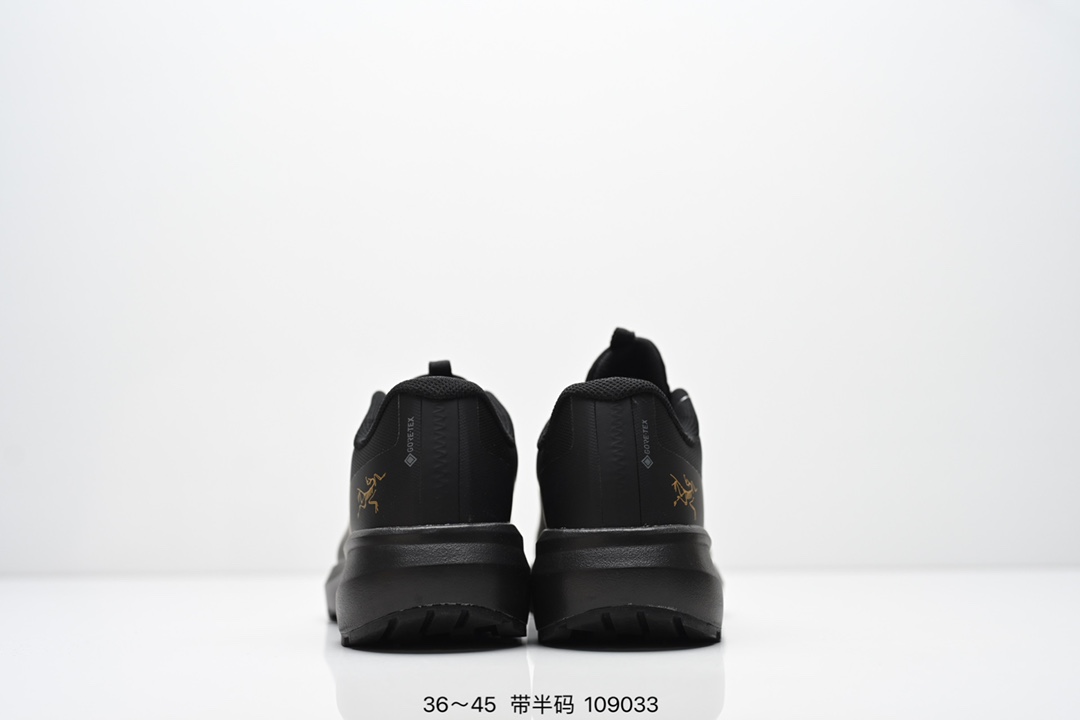 💰205
Arcteryx始祖鸟 NORVAN LD 3GTX 覆盖防水 低帮户外登山徒步鞋
特有的独立衬垫 穿着更合脚 带有Gore-Tex防水内衬 提供透气性和防风雨性能 同时内靴带有橡胶平底 与外靴分离后可单独作为营地鞋使用 鞋面为无缝层压拼接的4层结构 兼顾耐久和轻量 并提供足够的透气性 中底使用轻量的EVA泡沫制成 轻量柔软具有弹性 并吸收脚部作用力 Bora系列的Vibram大底通过不同模块的组合 使其具备了较好的支撑性和抓地力 在脚跟部位特别设计了Y型突起结构,稳定脚部动作 提升制动功能 适合徒步 登山等户外活动
尺码:36~45半
ID:109033