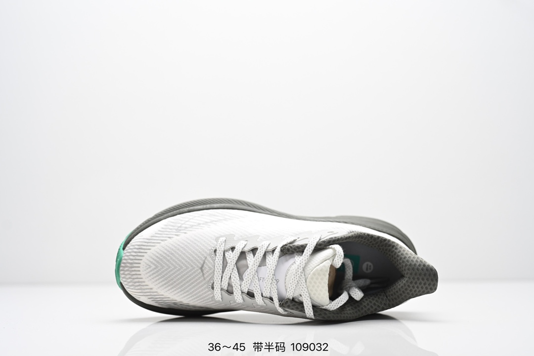 💰200
小红书推荐HOKA M CLIFTON 9 全新配色 这个品牌来自于新西兰的毛利语，HOKA表示大地，ONE ONE表示飞越，连起来就是飞越地平线，ONE ONE不是读作“万万”，正确读法是“欧尼欧尼”。 HOKA在超厚中底方面的积累，让它跑在了其他厂商的前面，推出的跑鞋以缓震和轻量的优势，得到,众多跑者的青睐
货号:1132210 / HMBC
尺码:36 36.5 37.5 38 38.5 39 40 40.5 41 42 42.5 43 44 45
ID:109032