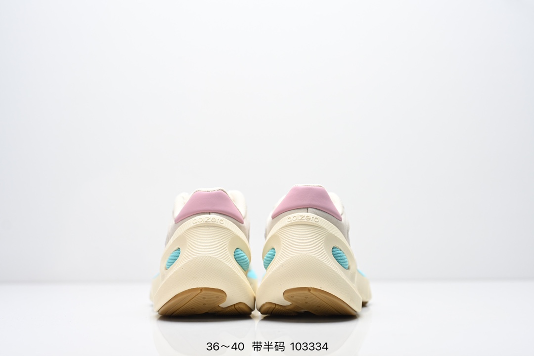 💰210
Adidas ULTRABOOST LIGHT轻弹系列低帮袜套式针织透气缓震休闲运动慢跑鞋搭载LIGHT BOOST中底的ULTRABOOST跑步鞋历经10年不断创新以科技重塑跑步，阿迪达斯推出全新ULTRABOOST LIGHT超轻新科技。 这款ULTRABOOST LIGHT跑步鞋，力求为跑步添活力。搭载LIGHT BOOST中底—adidas BOOST中底的新鲜演绎，无论节奏快慢、距离长短，伴你活力畅跑  
货号：HQ6351 
尺码：看图所示
ID:编码：103334