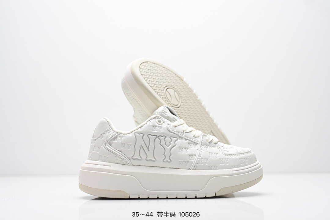 💰170
MLB CHUNKY LINER MID CLASSIC MONOGRAM 厚底休闲鞋 NY印花限定 牛皮材质运动鞋 
货号：3ASXE035N
尺码：看图所示                   
编号：105026