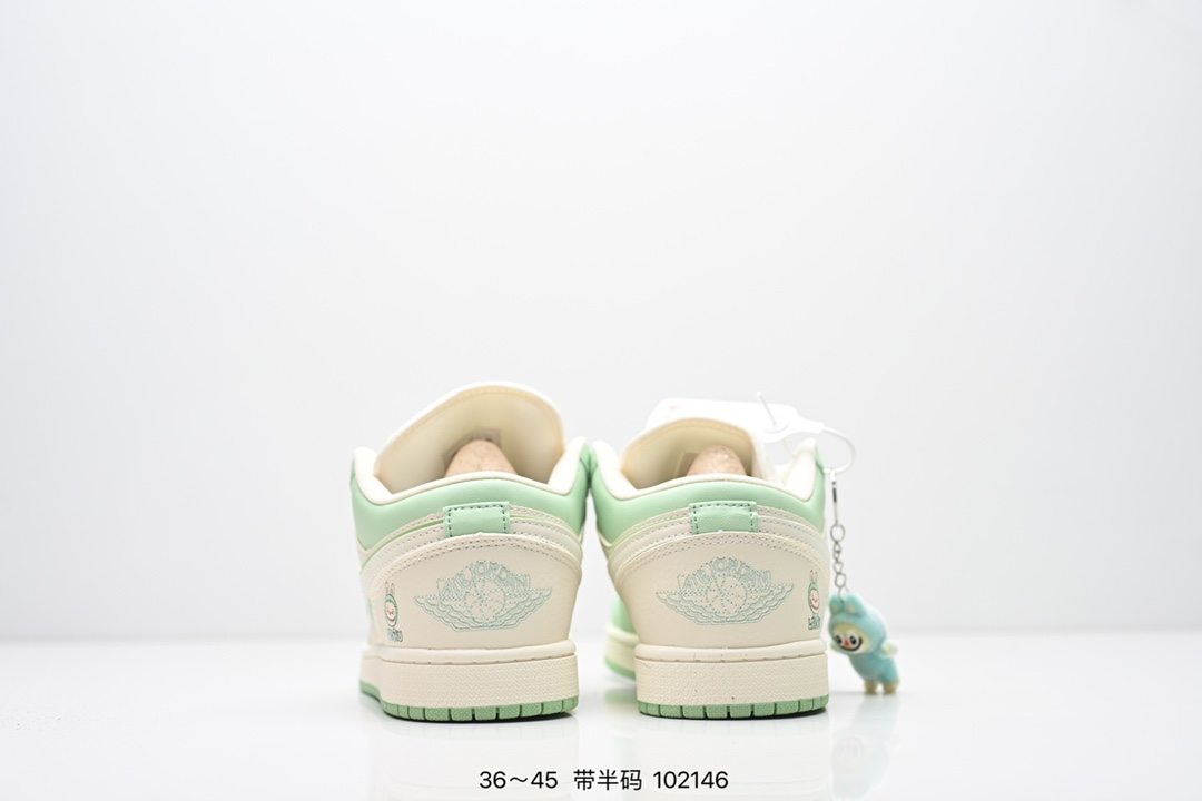 💰270
耐克Nike Air Jordan 1 Mid”Green Yellow“AJ1乔丹一代中帮经典复古文化休闲运动篮球鞋
货号：QR2025
尺码:36 36.5 37.5 38 38.5 39 40 40.5 41 42 42.5 43 44 45 
ID:102146