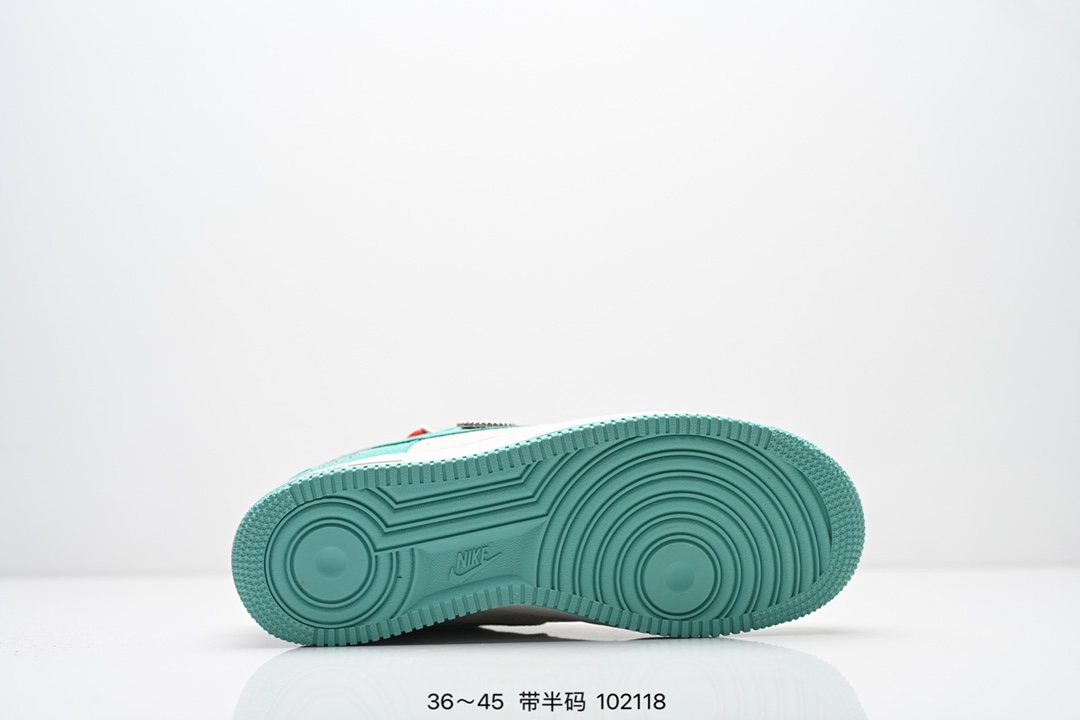 特价💰130
NIKE AIR FORCE 1‘07 LV8
原楦头原纸板 打造纯正低帮空军版型
专注外贸渠道 全掌内置蜂窝气垫 
原盒配件 原厂中底钢印、拉帮完美 
货号:CS5288
Size:36 36.5 37.5 38 38.5 39 40 40.5 41 42 42.5 43 44 45
编号：102118