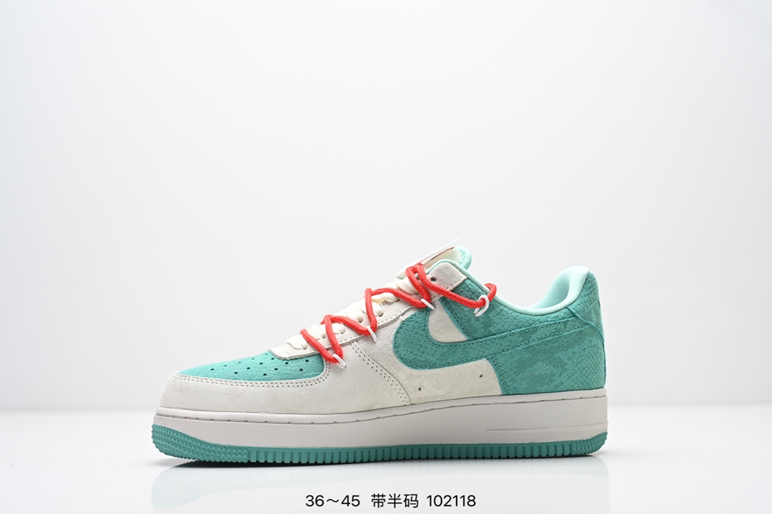 特价💰130
NIKE AIR FORCE 1‘07 LV8
原楦头原纸板 打造纯正低帮空军版型
专注外贸渠道 全掌内置蜂窝气垫 
原盒配件 原厂中底钢印、拉帮完美 
货号:CS5288
Size:36 36.5 37.5 38 38.5 39 40 40.5 41 42 42.5 43 44 45
编号：102118