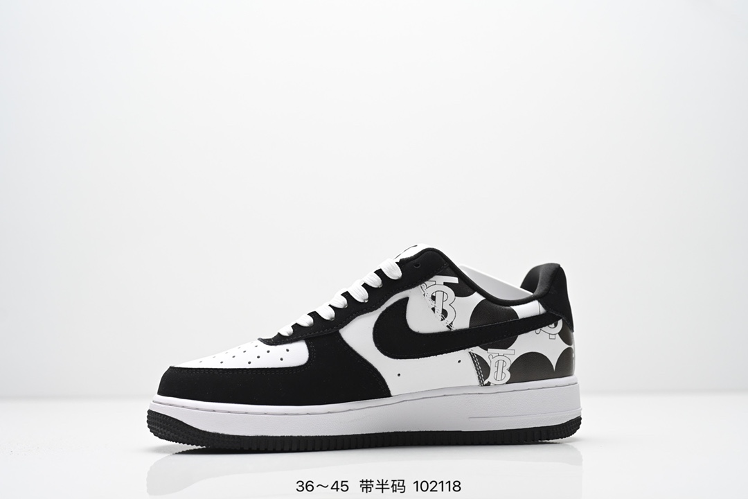 集合特价💰130
NIKE AIR FORCE 1‘07 LV8
原楦头原纸板 打造纯正低帮空军版型
专注外贸渠道 全掌内置蜂窝气垫 
原盒配件 原厂中底钢印、拉帮完美 
货号:CS5288
Size:36 36.5 37.5 38 38.5 39 40 40.5 41 42 42.5 43 44 45
编号：102118