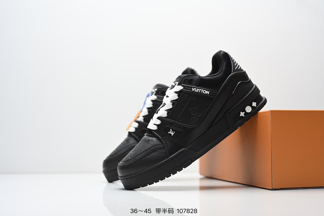 💰180
全新LV路易威登Louis Vuitton Trainer Sneaker Low休闲运动文化百搭板鞋 
尺码:36-45半
ID:107828