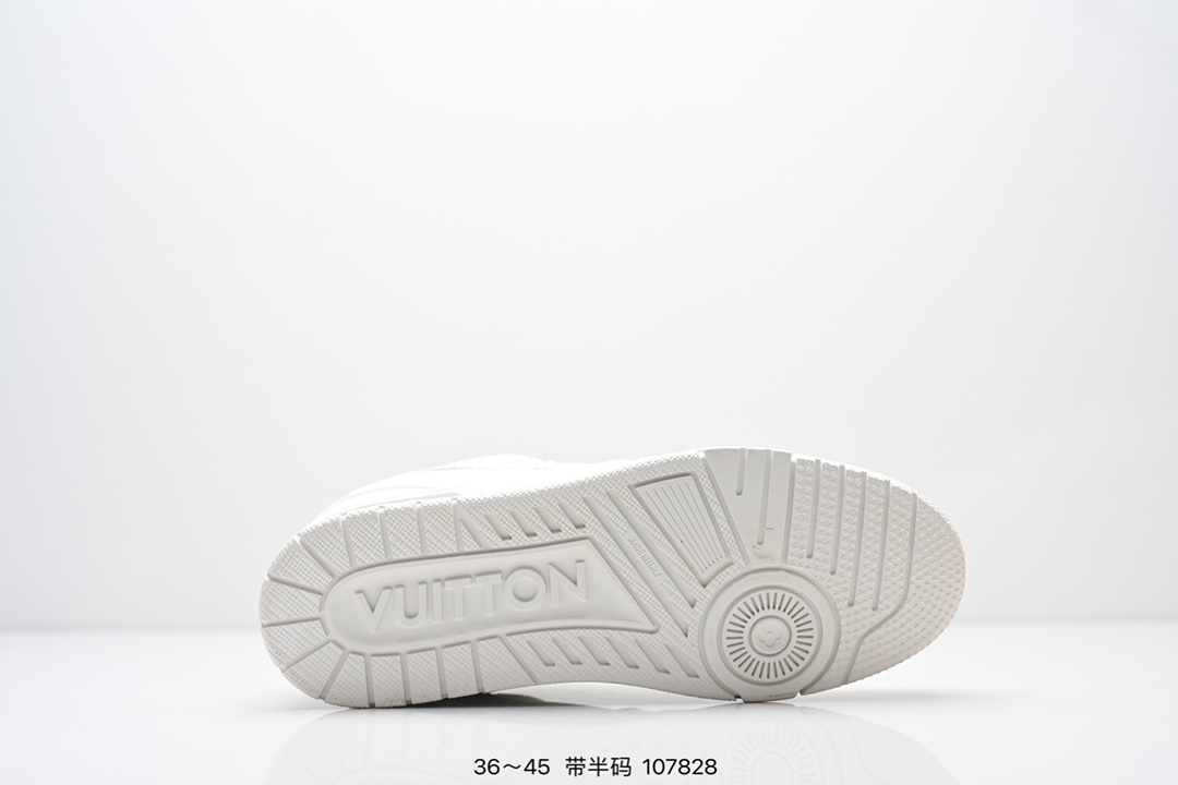 💰180
全新LV路易威登Louis Vuitton Trainer Sneaker Low休闲运动文化百搭板鞋 
尺码:36-45半
ID:107828