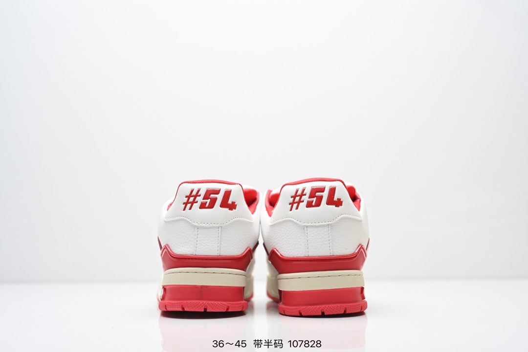 💰180
全新LV路易威登Louis Vuitton Trainer Sneaker Low休闲运动文化百搭板鞋 
尺码:36-45半
ID:107828