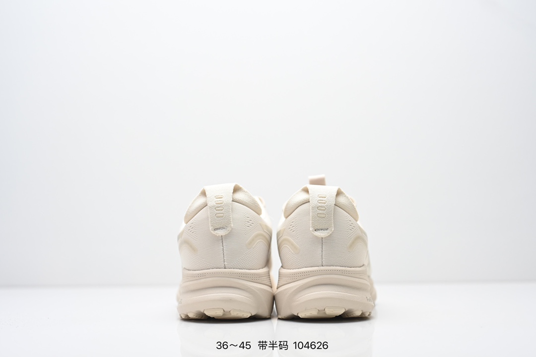 💰170
ASICS/亚瑟士 GEL-KAYANO 32透气网眼鞋面配合部分合成革材质 采用全新AHAR+橡胶材质,更加耐磨❗️日本专业跑鞋品牌·ASICS/亚瑟士 户外越野休闲运动跑步鞋。
尺码：36 37 37.5 38 39 40 40.5 41.5 42 42.5 43.5 44 45 
编号：104626
货号：1011C051-400