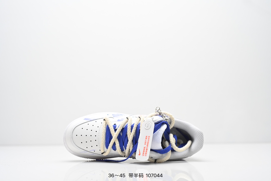 💰260
NIKE AIR FORCE 1‘07 LV8
原楦头原纸板 打造纯正低帮空军版型
专注外贸渠道 全掌内置蜂窝气垫 
原盒配件 原厂中底钢印、拉帮完美
货号：星座521
Size:36～45半
ID:107044