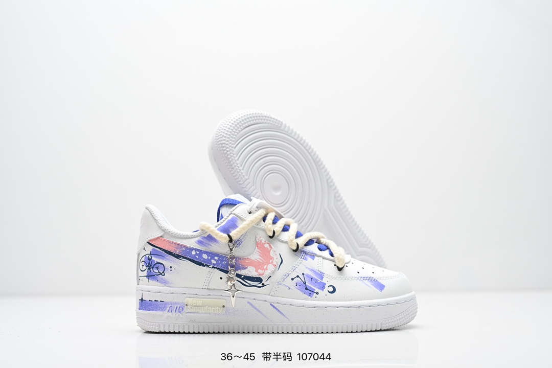 💰260
NIKE AIR FORCE 1‘07 LV8
原楦头原纸板 打造纯正低帮空军版型
专注外贸渠道 全掌内置蜂窝气垫 
原盒配件 原厂中底钢印、拉帮完美
货号：星座521
Size:36～45半
ID:107044