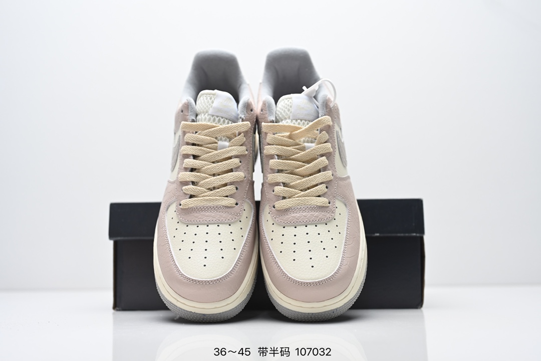 💰200
NK Air Force 1 Low 空军一号低帮休闲板鞋 原厂冲刀皮料切割干净 无任何毛边 打造纯正空军 全掌内置蜂窝气垫 原盒配件 原厂中底钢印、拉帮完美 全套原楦原模倾力打造完美版型
尺码：36～45半
 货号：FQ8714
 编号：107032
