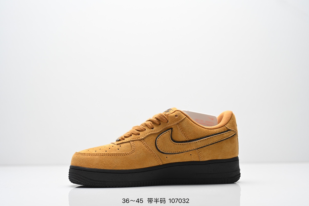 💰200
NK Air Force 1 Low 空军一号低帮休闲板鞋 原厂冲刀皮料切割干净 无任何毛边 打造纯正空军 全掌内置蜂窝气垫 原盒配件 原厂中底钢印、拉帮完美 全套原楦原模倾力打造完美版型
尺码：36～45半
 货号：FQ8714
 编号：107032