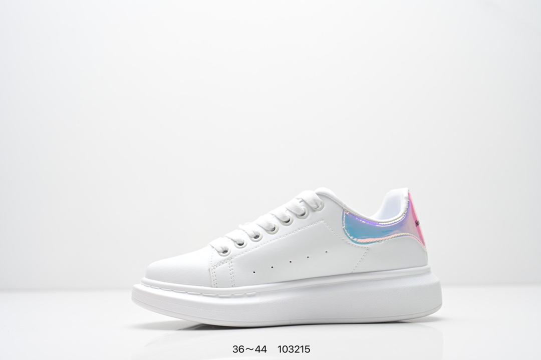 【龙洋专供】 💰130
意大利高奢品牌Alexander McQueen亚历山大·麦昆 Sole Leather Sneakers低帮时装厚底休闲运动小白鞋
货号:553770 WHZ4N 9086
尺码:看图所示
ID:103215